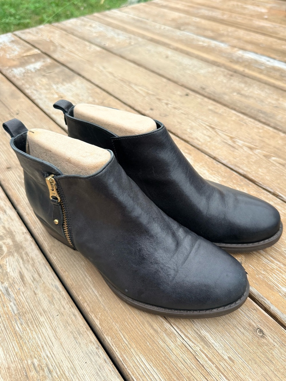 Eric Michael Ankle Boots Size 38 (approx US 8)